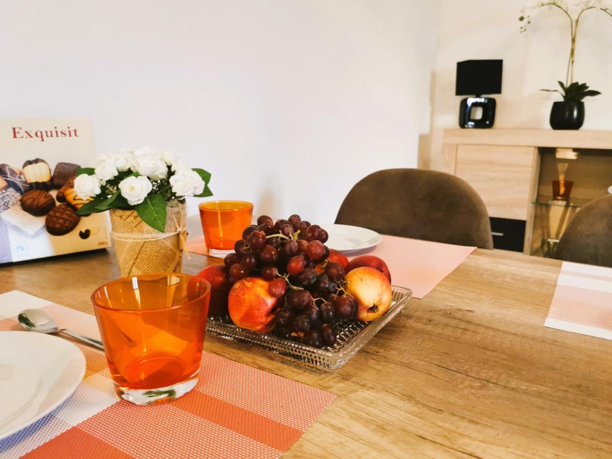 3-Zimmer, Bis 6 Personen Mit Parkplatz Apartment มึลไฮม์ อันแดร์ รัวร์ ภายนอก รูปภาพ