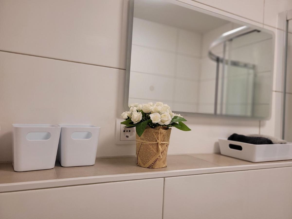 3-Zimmer, Bis 6 Personen Mit Parkplatz Apartment มึลไฮม์ อันแดร์ รัวร์ ภายนอก รูปภาพ